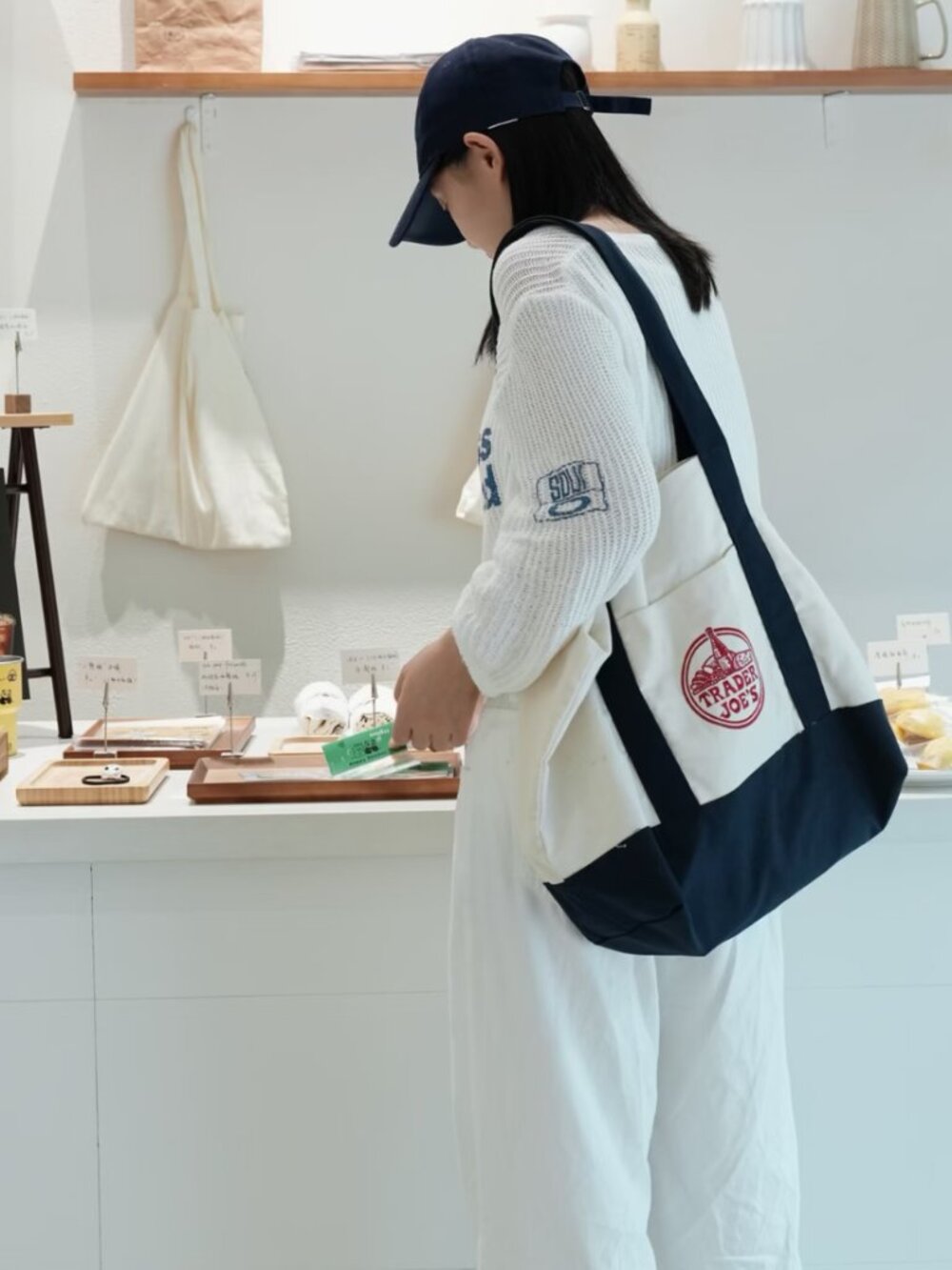 BRAND NEW WITH TAG TRADER JOES TOTE BAG
